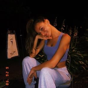 Meet your Posher, Sonia